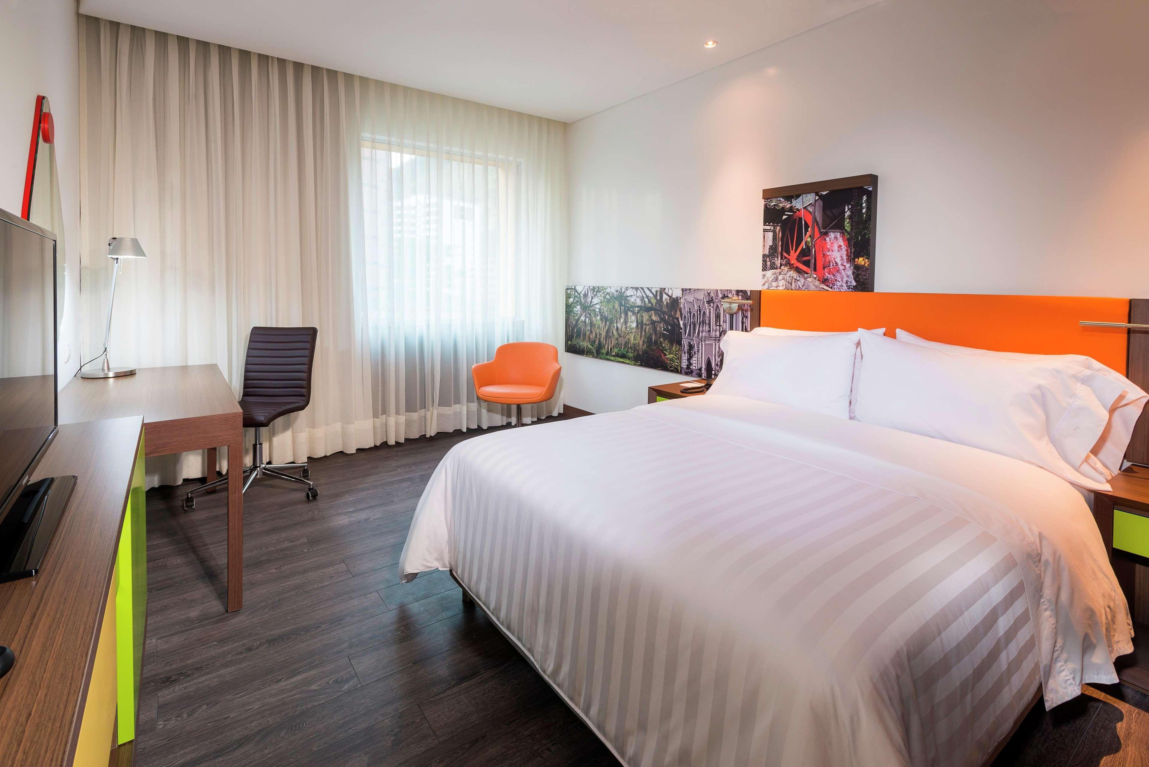 Hampton By Hilton Yopal Exterior foto