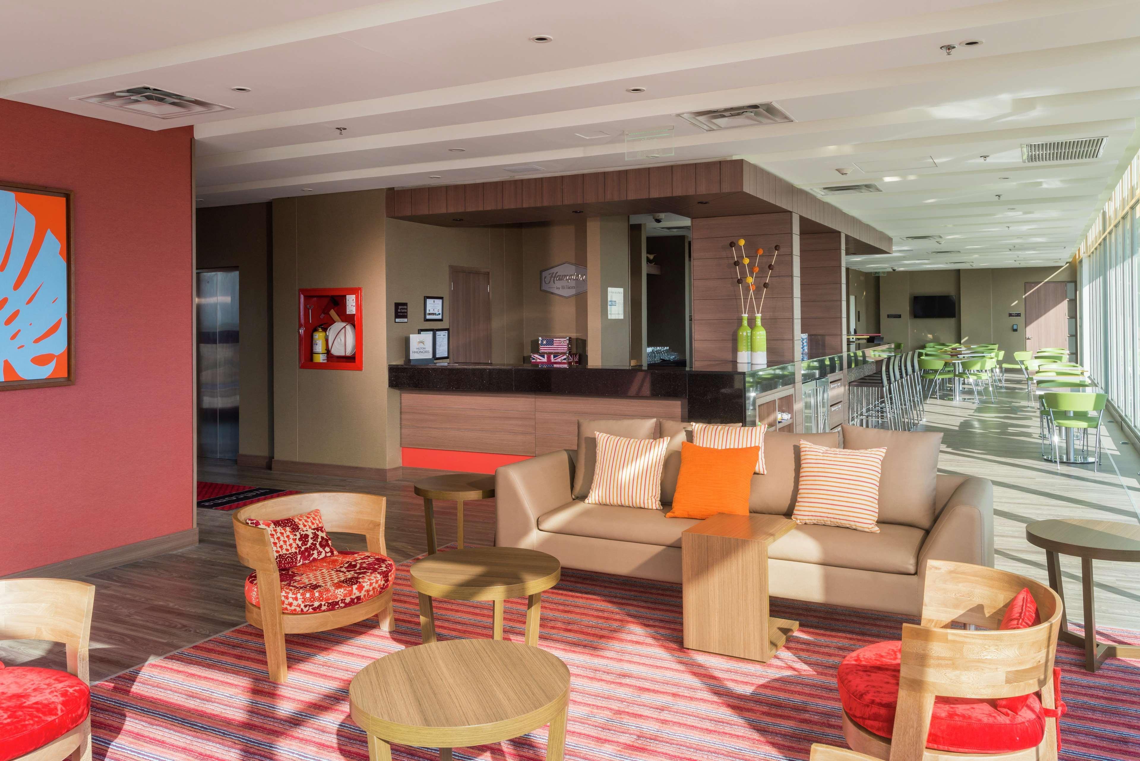 Hampton By Hilton Yopal Exterior foto