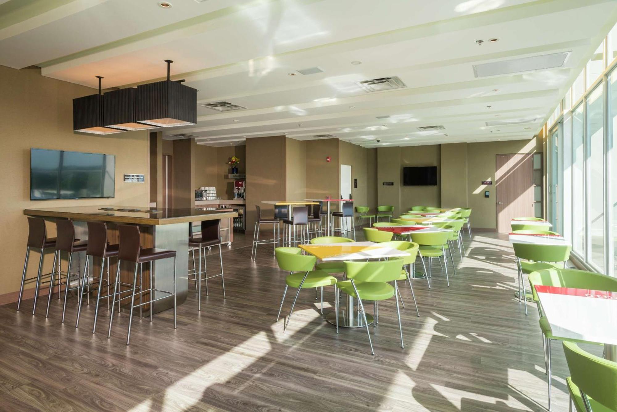 Hampton By Hilton Yopal Exterior foto