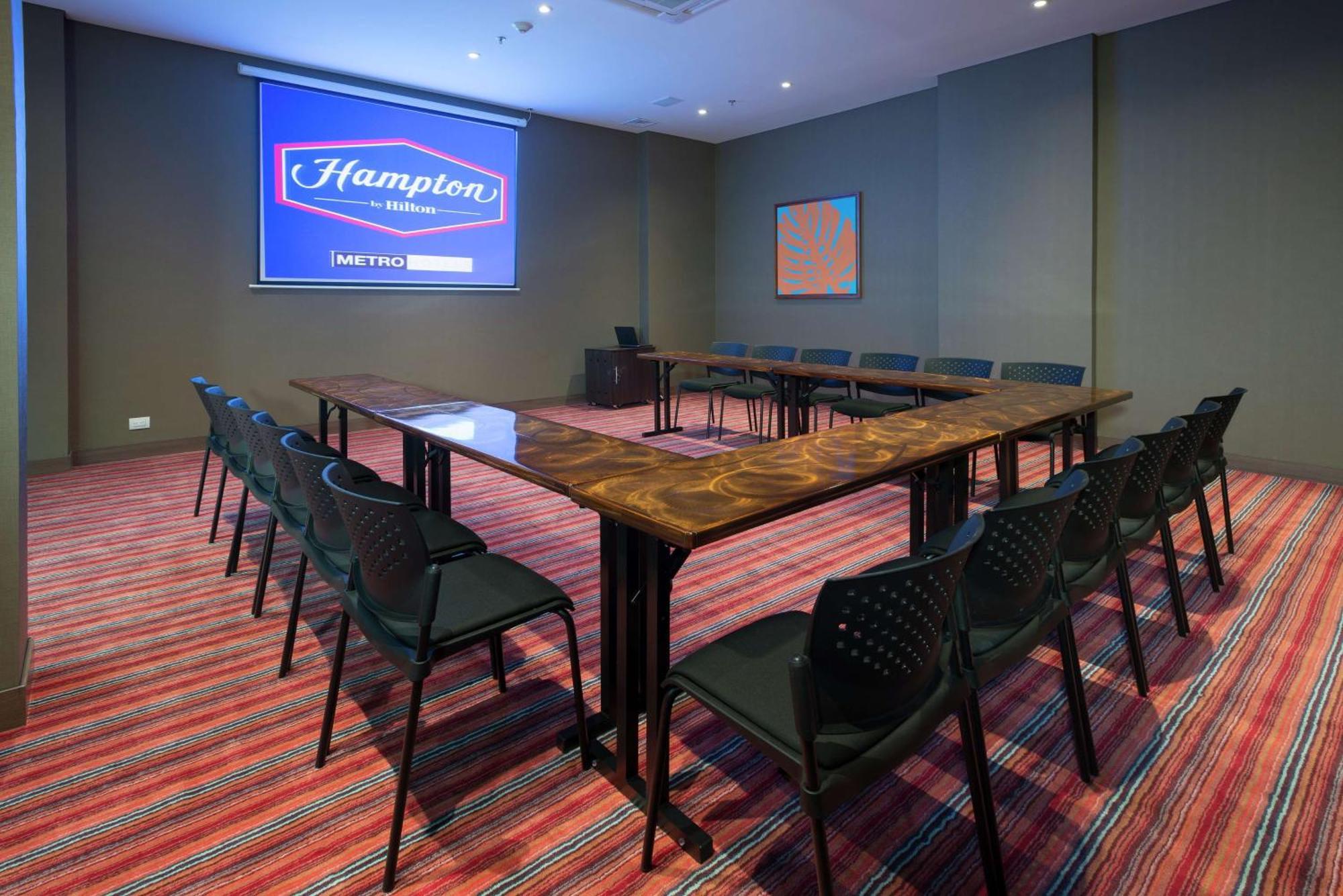 Hampton By Hilton Yopal Exterior foto