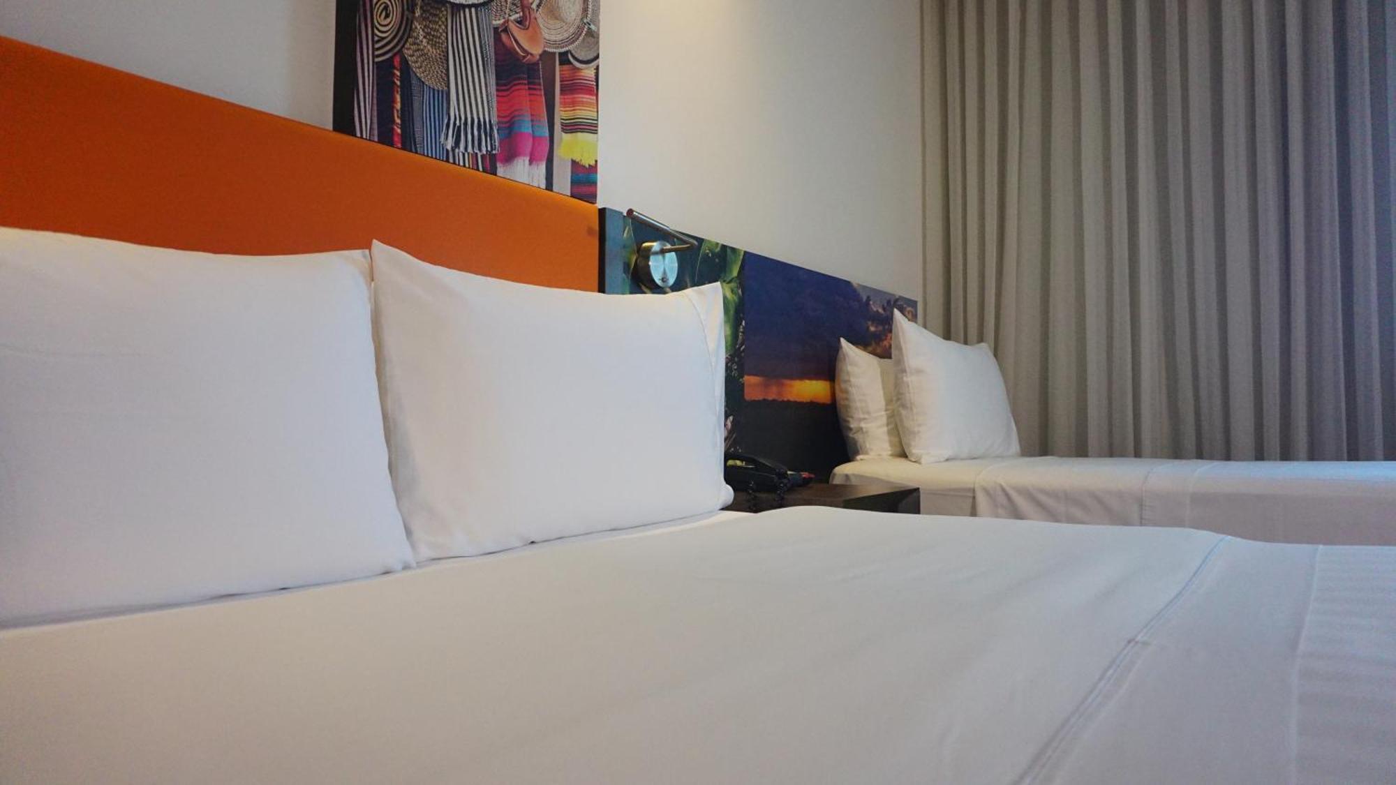 Hampton By Hilton Yopal Exterior foto