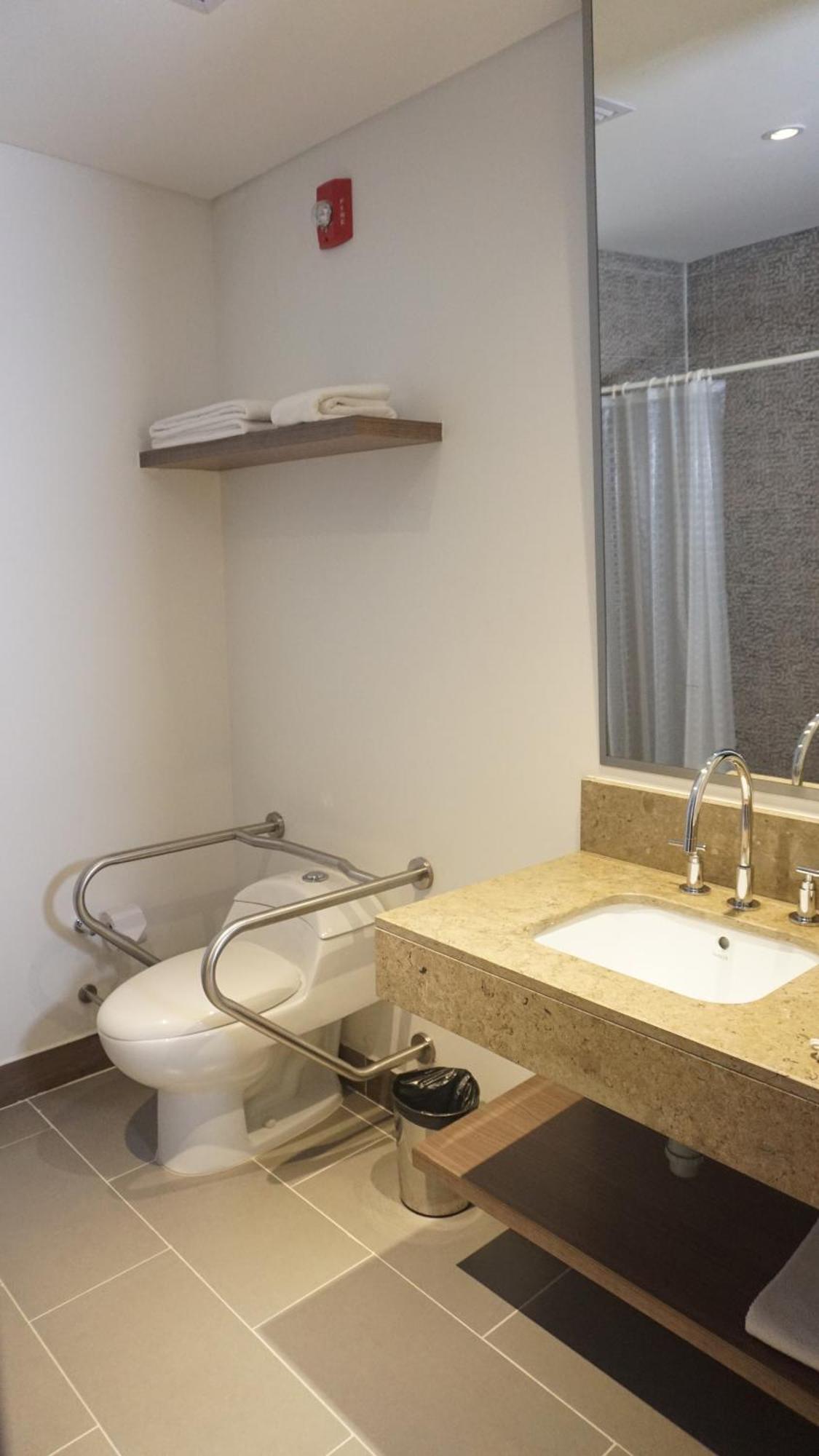 Hampton By Hilton Yopal Exterior foto